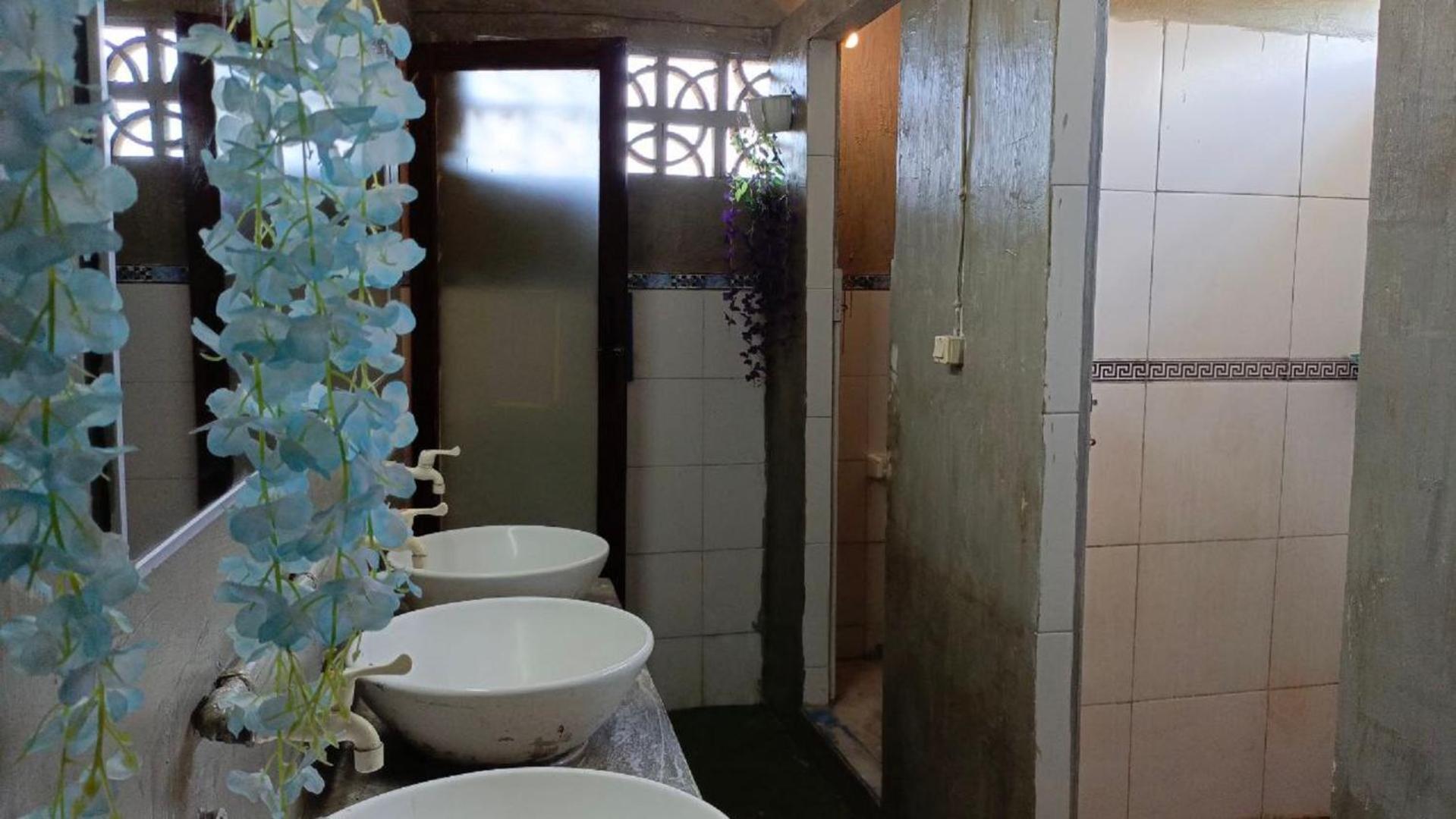 Local Hostel Amed Luaran gambar