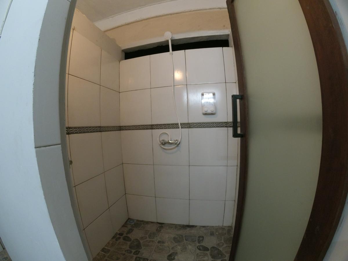 Local Hostel Amed Luaran gambar