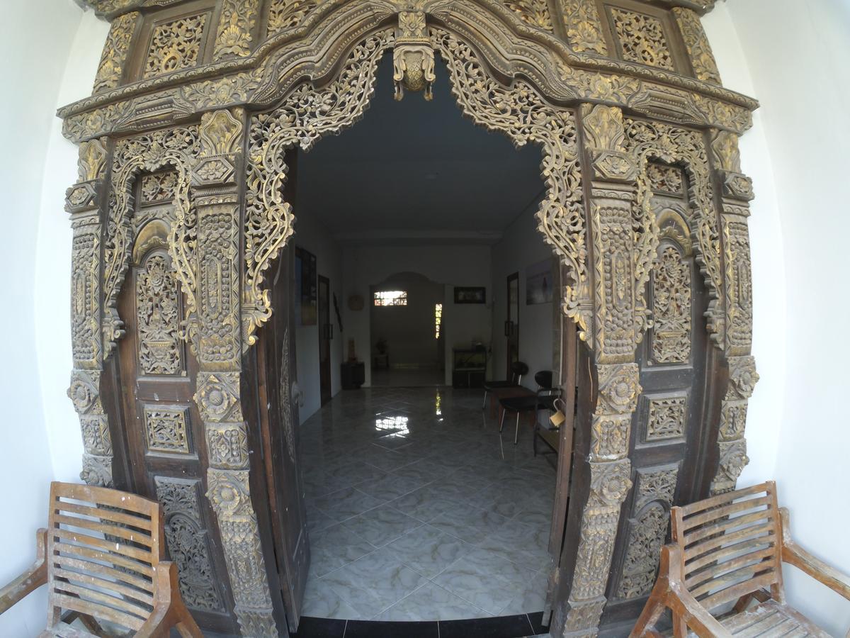 Local Hostel Amed Luaran gambar