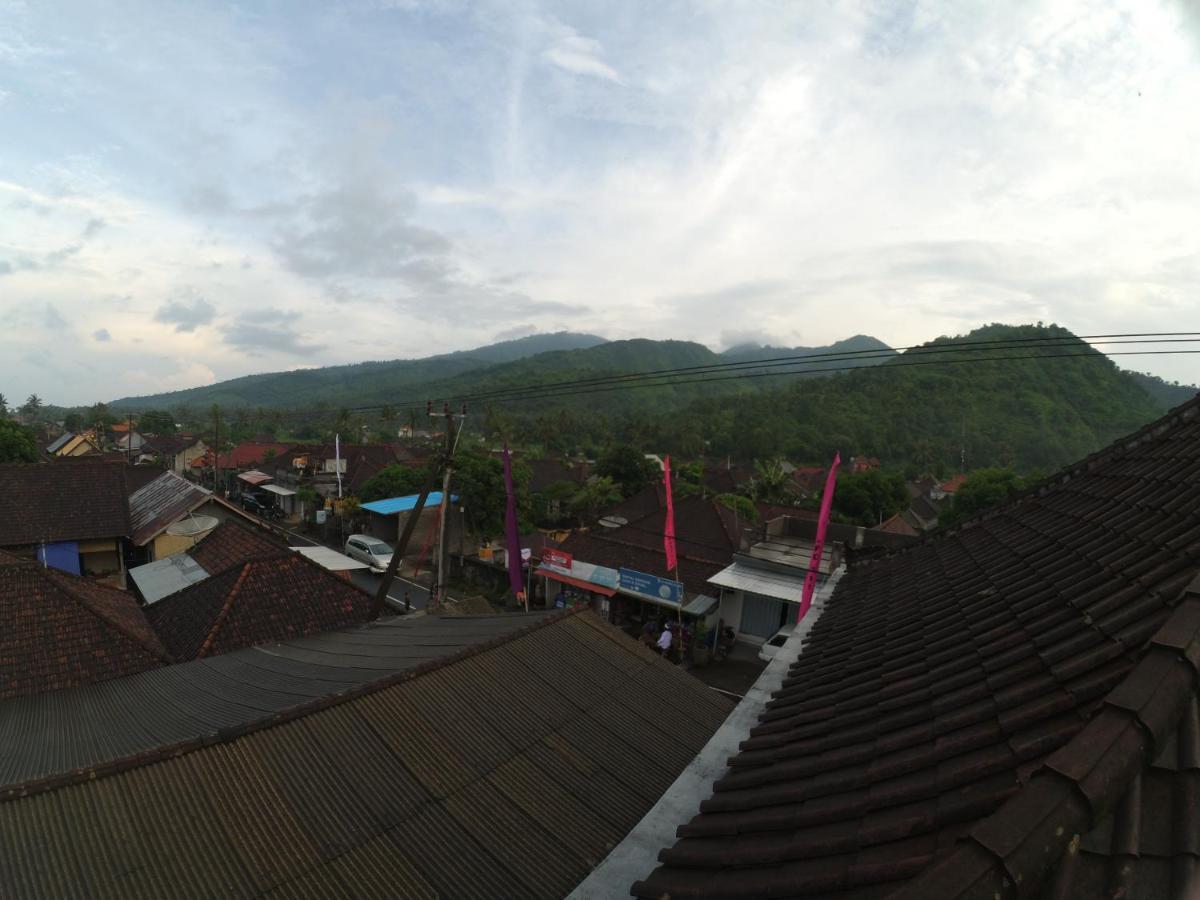 Local Hostel Amed Luaran gambar